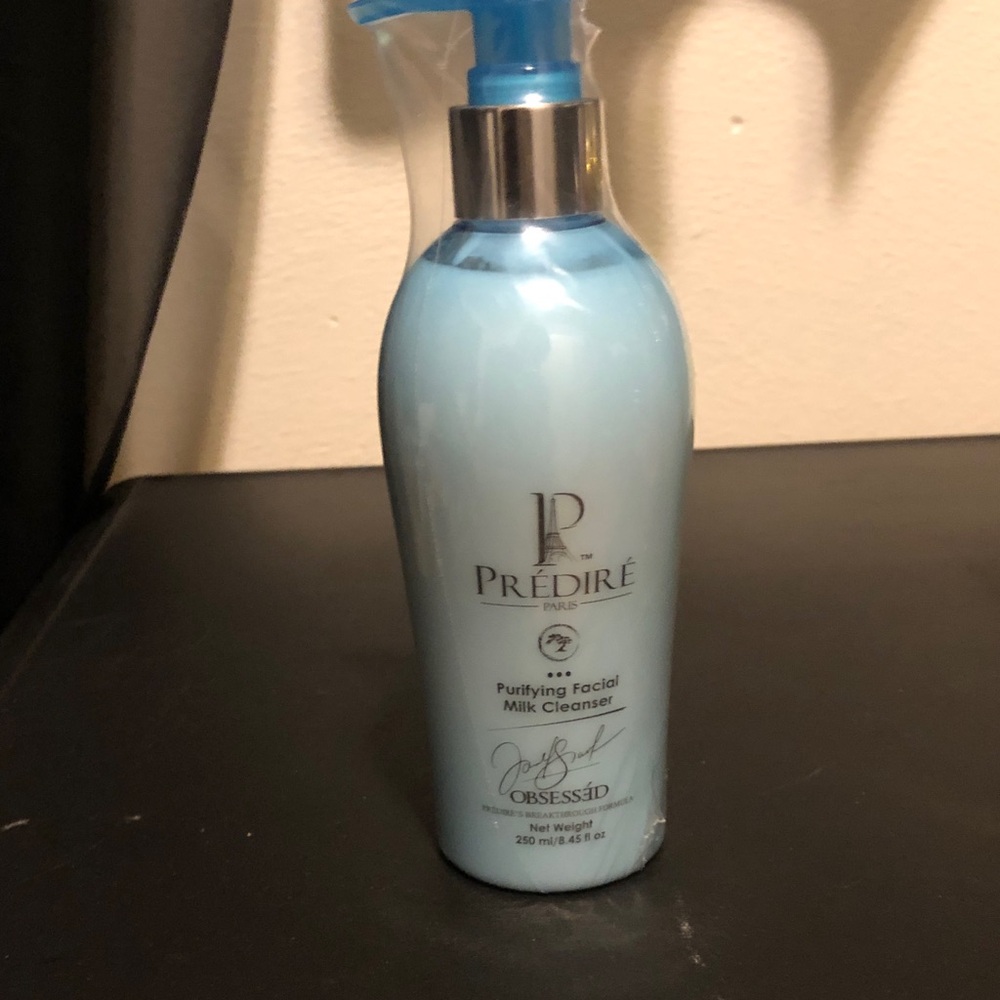 Purifying Facial Milk Cleanser - Light Blue